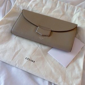 🔸 CÉLINE Trotteur Large Wallet 🔸